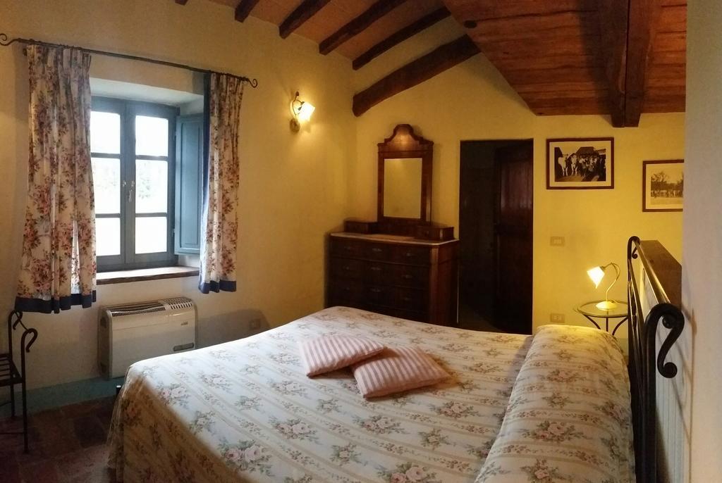 Agriturismo Podere Alberese อัสเชียโน ห้อง รูปภาพ