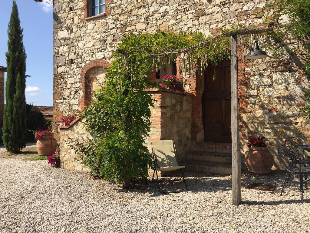 Agriturismo Podere Alberese อัสเชียโน ภายนอก รูปภาพ