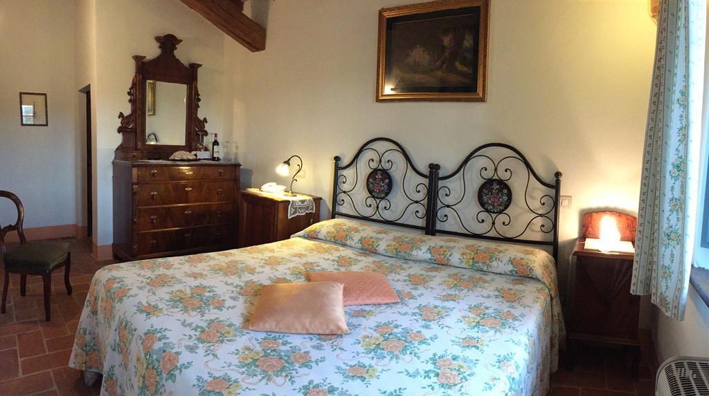 Agriturismo Podere Alberese อัสเชียโน ภายนอก รูปภาพ