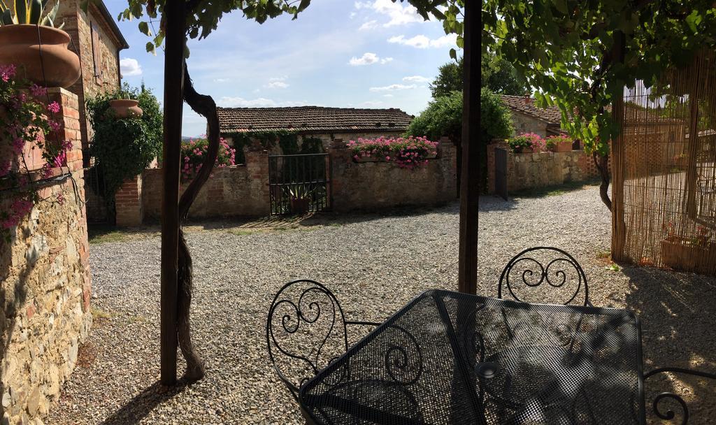 Agriturismo Podere Alberese อัสเชียโน ภายนอก รูปภาพ