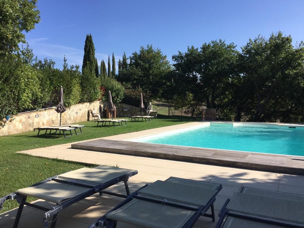 Agriturismo Podere Alberese อัสเชียโน ภายนอก รูปภาพ